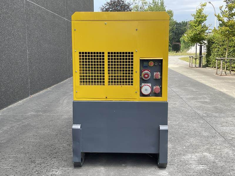 Atlas-Copco QAS 150 - Groupe électrogène: photos 2 Atlas-Copco QAS 150 - Groupe électrogène: photos 2