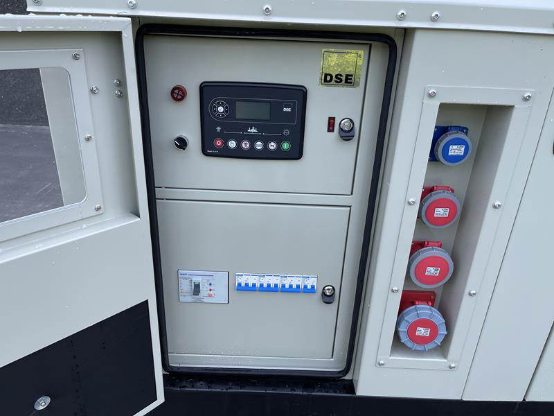 Cummins 28 kVA - Groupe électrogène: photos 4 Cummins 28 kVA - Groupe électrogène: photos 4