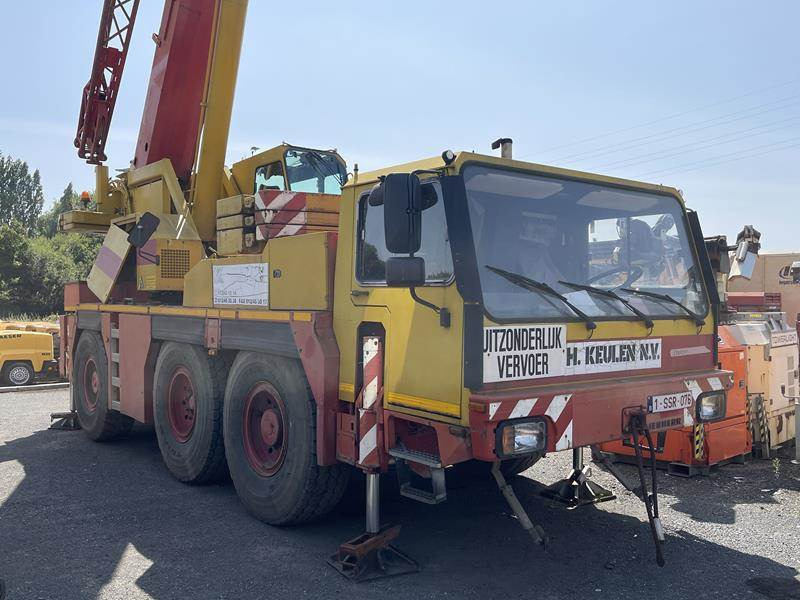 Liebherr LTM 1050 / 1 - Grue tout-terrain: photos 2 Liebherr LTM 1050 / 1 - Grue tout-terrain: photos 2
