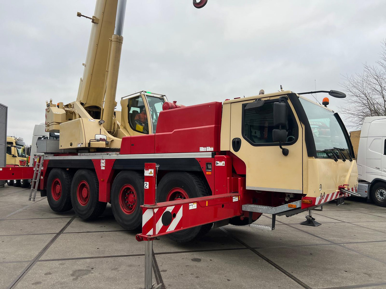 LIEBHERR LTM 1070-4.2 - Grue mobile: photos 4 LIEBHERR LTM 1070-4.2 - Grue mobile: photos 4