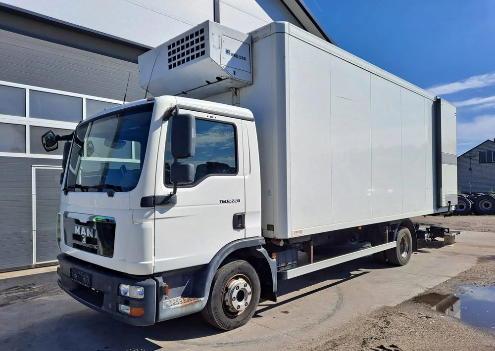 MAN TGL 12.220 Chłodnia agregat WKD-II SR - Camion frigorifique: photos 2 MAN TGL 12.220 Chłodnia agregat WKD-II SR - Camion frigorifique: photos 2