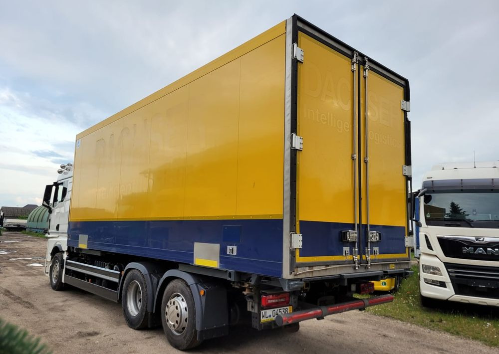 MAN TGX 26.510 oś skrętna do zabudowy kontener izoterma lub chłodnia - Camion frigorifique: photos 4 MAN TGX 26.510 oś skrętna do zabudowy kontener izoterma lub chłodnia - Camion frigorifique: photos 4