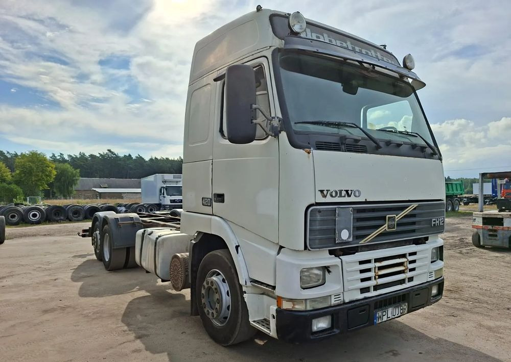 Volvo FH 420 6x2 - Châssis cabine: photos 2 Volvo FH 420 6x2 - Châssis cabine: photos 2