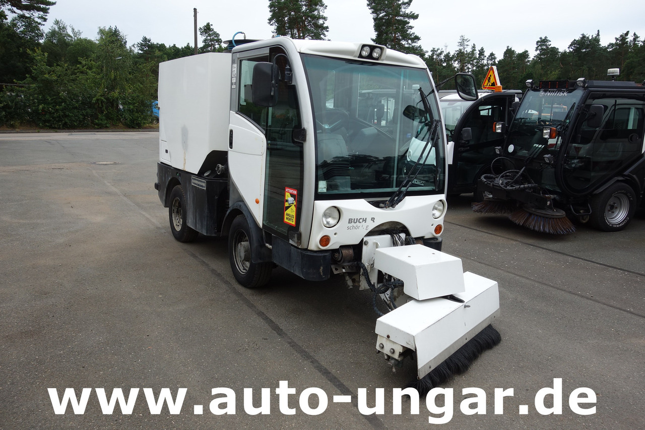 Bucher CityCat CC 2020 Bj. 2011 Schwemmfahrzeug Streetwasher Laveuse CityLav - Machine de nettoyage: photos 1 Bucher CityCat CC 2020 Bj. 2011 Schwemmfahrzeug Streetwasher Laveuse CityLav - Machine de nettoyage: photos 1