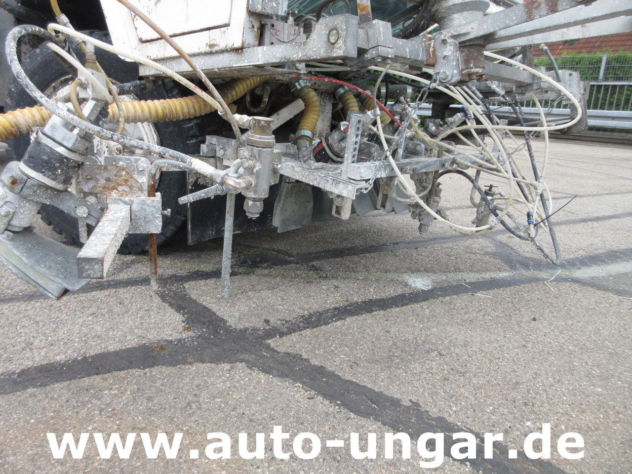 Euroliners Trassar Bagheera Markiermaschine Roadmarking Straßenmarkierung - Travaux routiers: photos 4 Euroliners Trassar Bagheera Markiermaschine Roadmarking Straßenmarkierung - Travaux routiers: photos 4