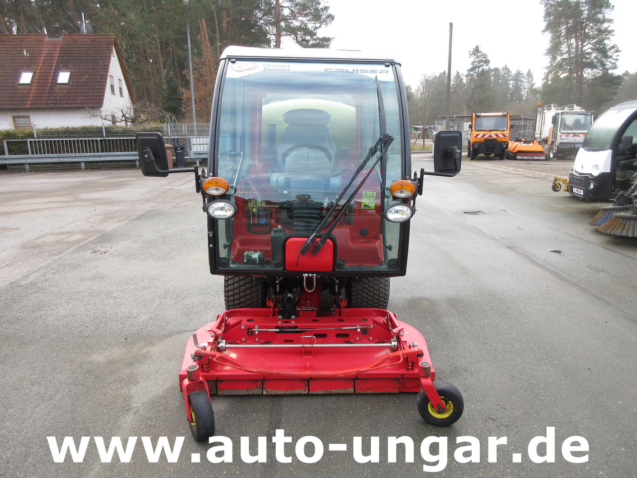 Gianni Ferrari Turbo 4 T Cruiser Großflächenmäher 4x4 mit Hochentleerung Bj. 2015 - Tracteur communal: photos 2 Gianni Ferrari Turbo 4 T Cruiser Großflächenmäher 4x4 mit Hochentleerung Bj. 2015 - Tracteur communal: photos 2