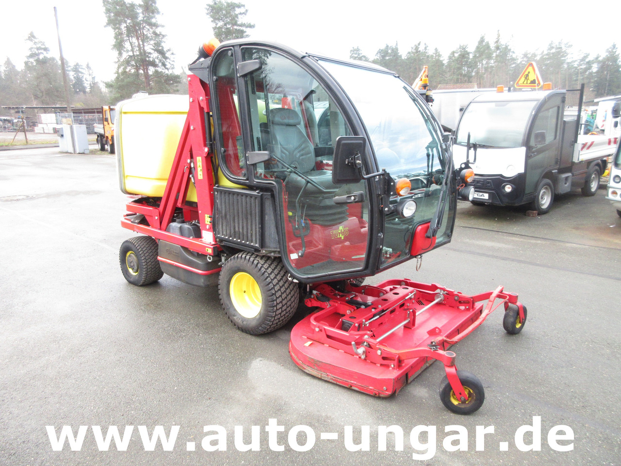 Gianni Ferrari Turbo 4 T Cruiser Großflächenmäher 4x4 mit Hochentleerung Bj. 2015 - Tracteur communal: photos 1 Gianni Ferrari Turbo 4 T Cruiser Großflächenmäher 4x4 mit Hochentleerung Bj. 2015 - Tracteur communal: photos 1