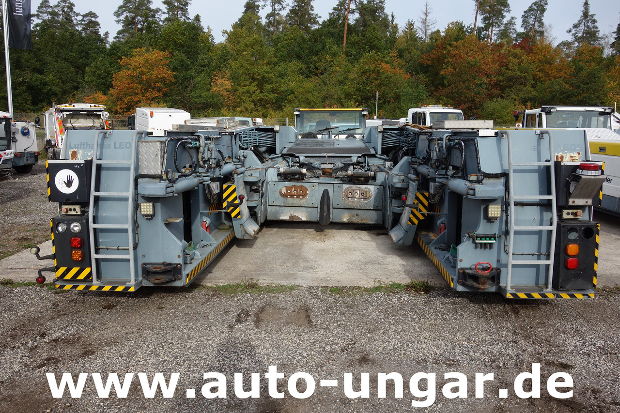 Goldhofer AST-1X 1360 Allradlenkung 6x6 towbarless Pushback Airbus A380 Deutz TCD 2015 V08 - 1.360PS - Tracteur d'avions: photos 5 Goldhofer AST-1X 1360 Allradlenkung 6x6 towbarless Pushback Airbus A380 Deutz TCD 2015 V08 - 1.360PS - Tracteur d'avions: photos 5
