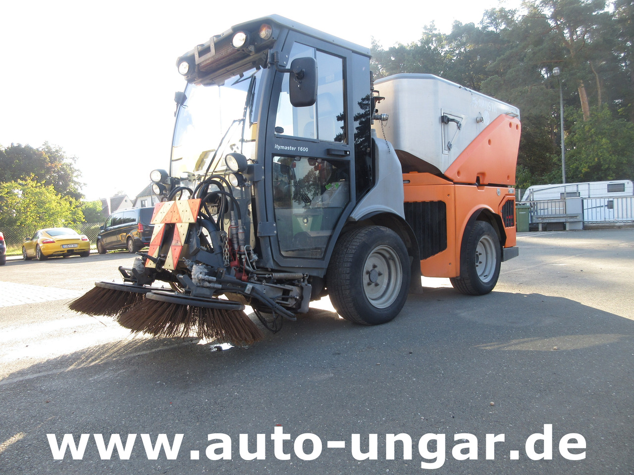 Hako CityMaster CM 1600 Kehrmaschine Knicklenkung Allrad Kommunalfahrzeug - Balayeuse de voirie: photos 3 Hako CityMaster CM 1600 Kehrmaschine Knicklenkung Allrad Kommunalfahrzeug - Balayeuse de voirie: photos 3