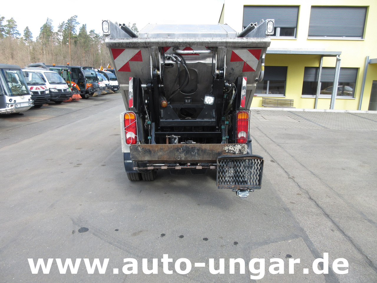 Renault Maxity Müllwagen 3.500kg Lifter Presse Kipper Tritt - Benne à ordures ménagères: photos 5 Renault Maxity Müllwagen 3.500kg Lifter Presse Kipper Tritt - Benne à ordures ménagères: photos 5