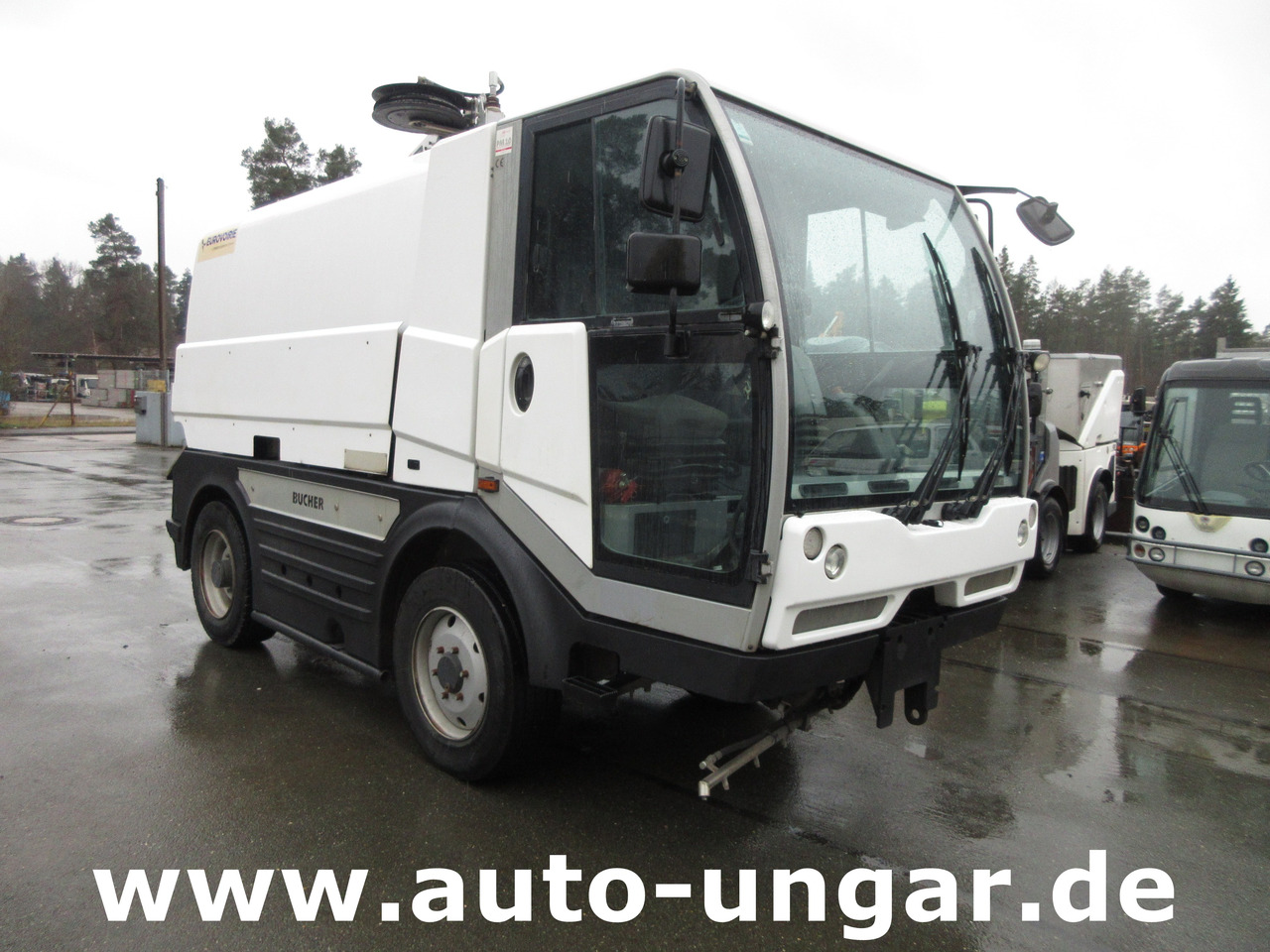 BUCHER CC 5006 CityLav 5006 CityCat Schwemmfahrzeug Euro 6 Baujahr 2016 - Véhicule de voirie/ Spécial: photos 1 BUCHER CC 5006 CityLav 5006 CityCat Schwemmfahrzeug Euro 6 Baujahr 2016 - Véhicule de voirie/ Spécial: photos 1