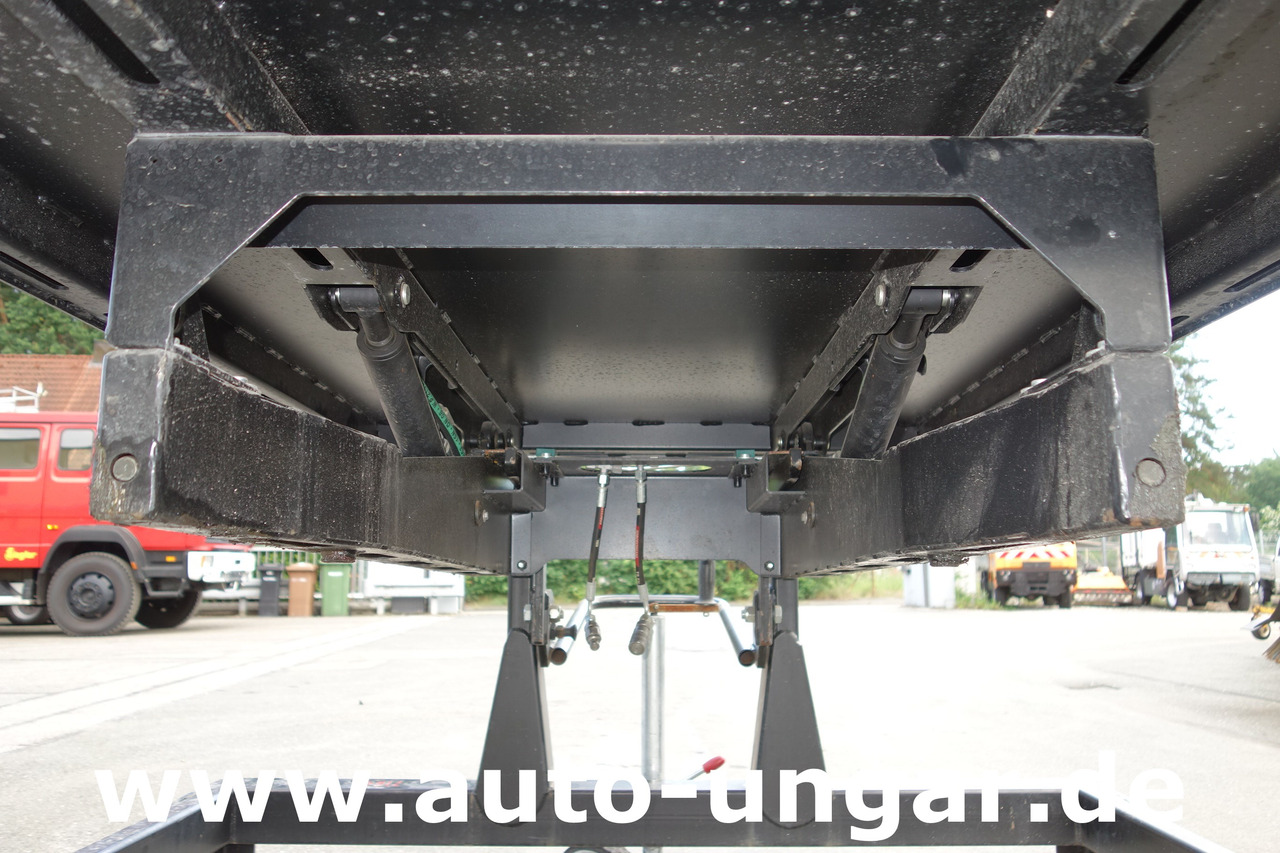 Véhicule de voirie/ Spécial NILFISK CR3500 Kipperpritsche Schmidt Multigo 150 Pritsche Kipper mit Fahrgestell: photos 11 Véhicule de voirie/ Spécial NILFISK CR3500 Kipperpritsche Schmidt Multigo 150 Pritsche Kipper mit Fahrgestell: photos 11