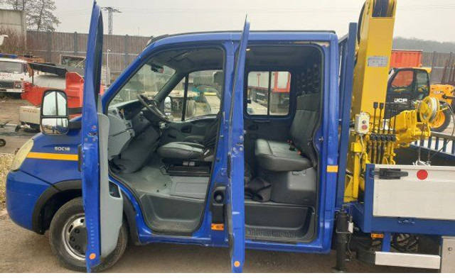 Utilitaire plateau, Utilitaire double cabine Iveco 50C18 Daily 3.D 16V +Effer: photos 14