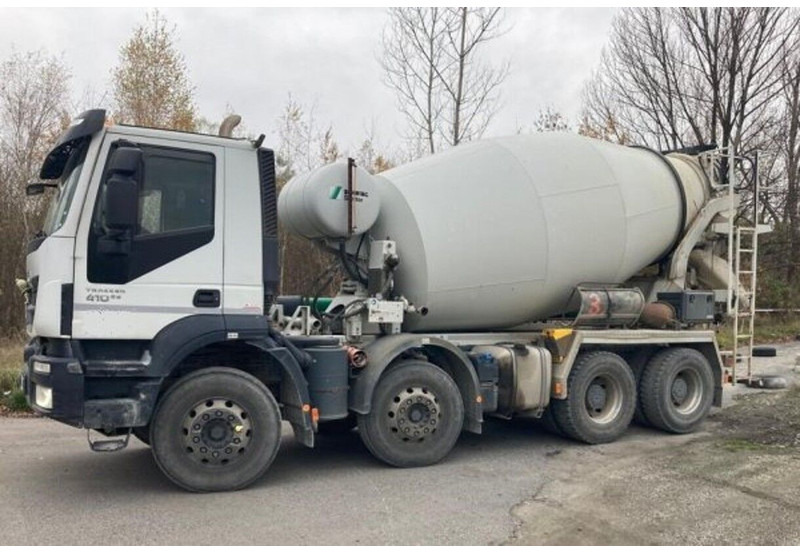 Iveco 8x4 Trakker AD340.T41B +9m3 - Camion malaxeur: photos 4 Iveco 8x4 Trakker AD340.T41B +9m3 - Camion malaxeur: photos 4