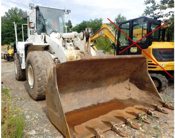Komatsu WA 380-6 - Chargeuse sur pneus: photos 3 Komatsu WA 380-6 - Chargeuse sur pneus: photos 3