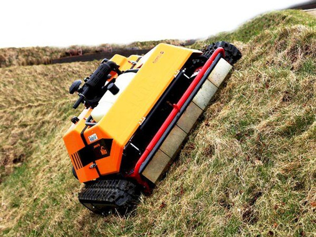 KommTek/NIKO - RoboFlail ONE (700kg/122cm profi) - Motofaucheuse: photos 1 KommTek/NIKO - RoboFlail ONE (700kg/122cm profi) - Motofaucheuse: photos 1