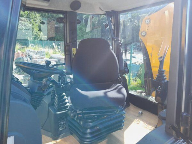 Mecalac TLB 990 - Tractopelle: photos 3 Mecalac TLB 990 - Tractopelle: photos 3