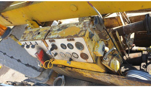 Schwing 25m BPL 601 +6x6 Tatra 815 (DOCS/KFZ MACHINE +1 no docs/kein kfz - Camion pompe: photos 5 Schwing 25m BPL 601 +6x6 Tatra 815 (DOCS/KFZ MACHINE +1 no docs/kein kfz - Camion pompe: photos 5