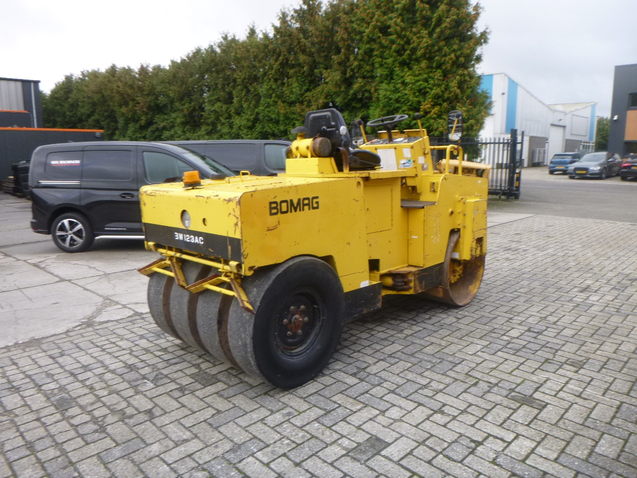 BOMAG BW123AC - Compacteur mixte: photos 4 BOMAG BW123AC - Compacteur mixte: photos 4