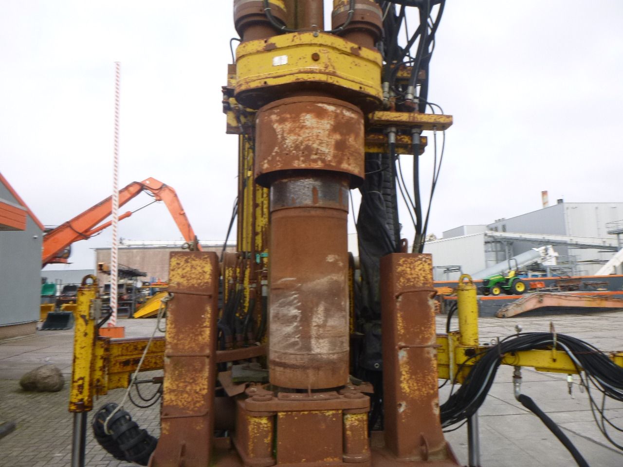 Foreuse CASAGRANDE C14 ROTATING FOUNDATION ROTARY DRILL: photos 38 Foreuse CASAGRANDE C14 ROTATING FOUNDATION ROTARY DRILL: photos 38
