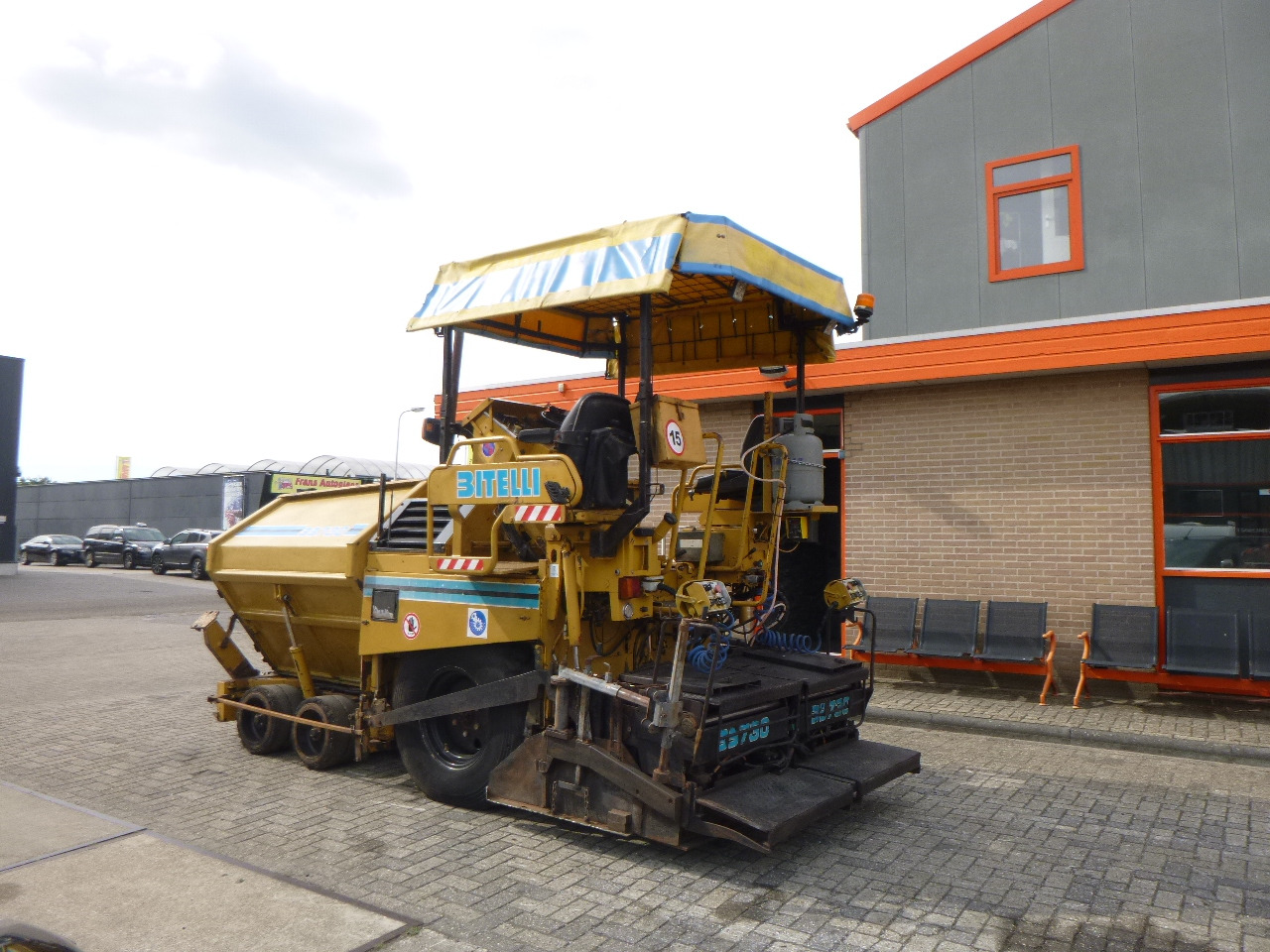 CATERPILLAR BB730 - Finisseur: photos 2 CATERPILLAR BB730 - Finisseur: photos 2