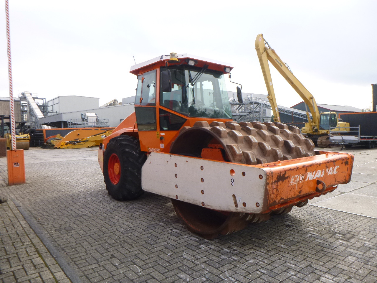 DYNAPAC CA602PD - Compacteur à pieds de mouton/ Monocylindre: photos 4 DYNAPAC CA602PD - Compacteur à pieds de mouton/ Monocylindre: photos 4