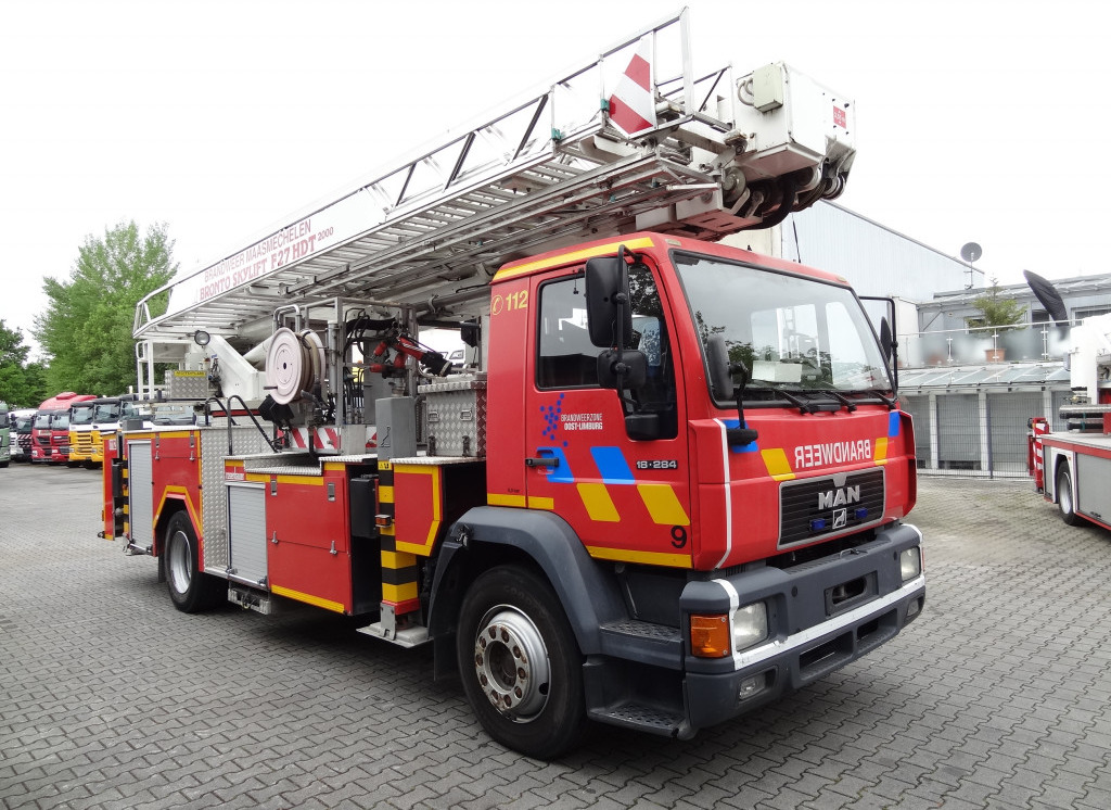 Camion avec nacelle MAN L2000 18.284 Feuerwehr Bronto Skylift 27 Meter: photos 9