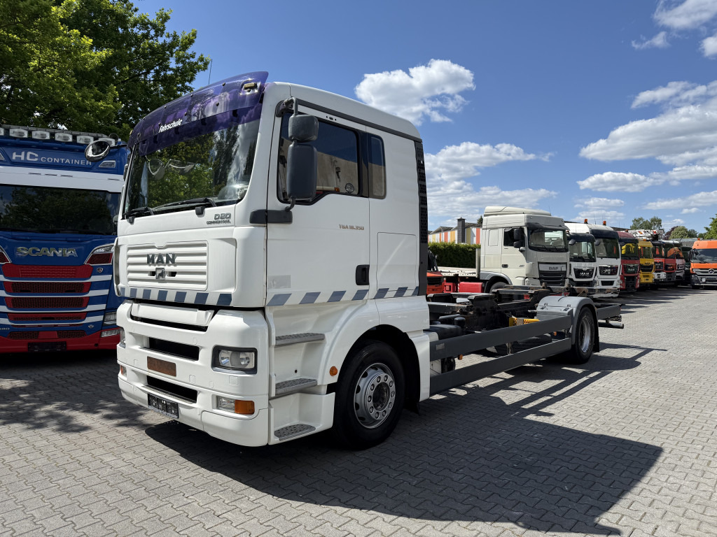 MAN TGA 18.350 4X2 LL Fahrschule - Camion porte-conteneur/ Caisse mobile: photos 1 MAN TGA 18.350 4X2 LL Fahrschule - Camion porte-conteneur/ Caisse mobile: photos 1