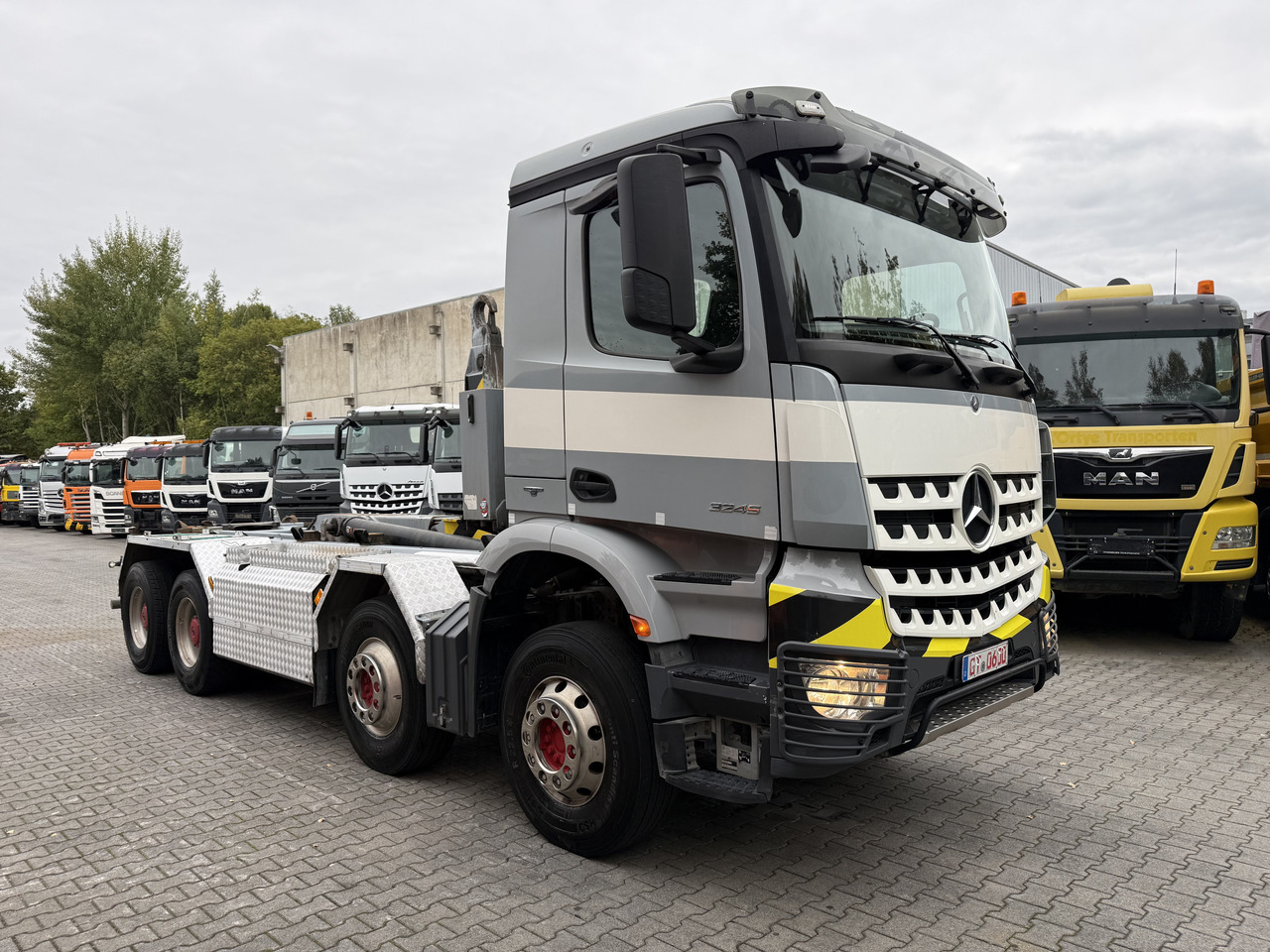Camion ampliroll Mercedes-Benz Arocs 3245 K 8X4 Haken: photos 12