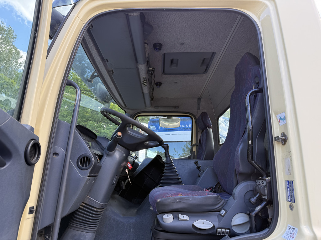 Mercedes-Benz Atego 1823 AK 4X4 Kipper Kran Palfinger PK10000 - Camion benne, Camion grue: photos 4 Mercedes-Benz Atego 1823 AK 4X4 Kipper Kran Palfinger PK10000 - Camion benne, Camion grue: photos 4