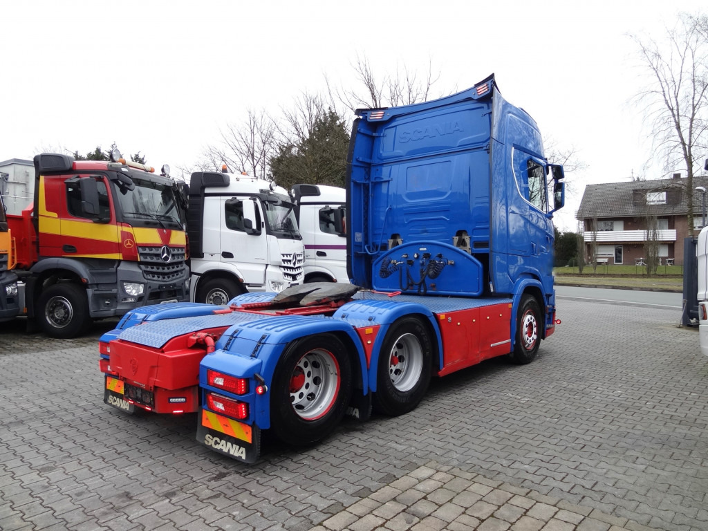 Tracteur routier Scania S580 V8 6X2 (650/ 770): photos 11