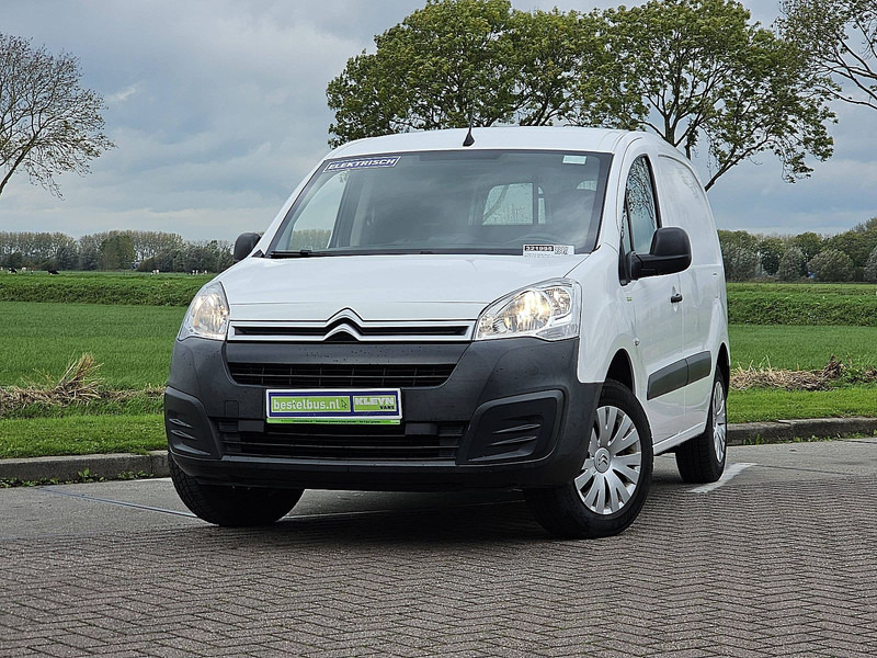Citroën Berlingo 1.1 23kWH NAP Airco ! - Fourgon grand volume, Utilitaire électrique: photos 1 Citroën Berlingo 1.1 23kWH NAP Airco ! - Fourgon grand volume, Utilitaire électrique: photos 1