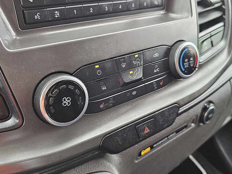 Fourgon utilitaire Ford Transit 2.0 TDCI 130 L2H2: photos 11 Fourgon utilitaire Ford Transit 2.0 TDCI 130 L2H2: photos 11