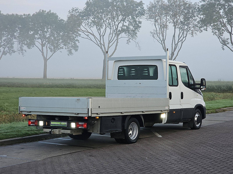 Iveco Daily 35C18 DUB.CAB 3.0Ltr 180Pk - Utilitaire plateau: photos 3 Iveco Daily 35C18 DUB.CAB 3.0Ltr 180Pk - Utilitaire plateau: photos 3