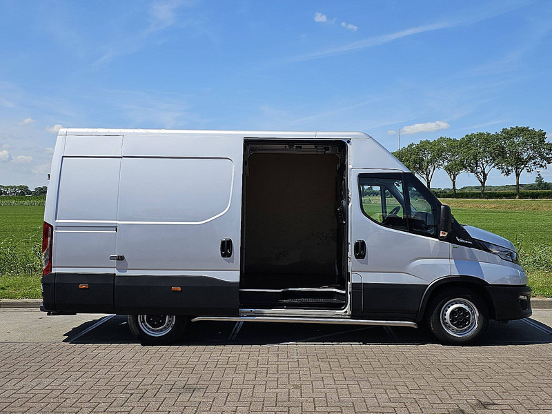 Fourgon utilitaire Iveco Daily 35S16 L2H2 Luchtvering AC: photos 15
