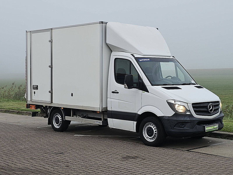 Mercedes-Benz Sprinter 316 - Fourgon grand volume: photos 5 Mercedes-Benz Sprinter 316 - Fourgon grand volume: photos 5