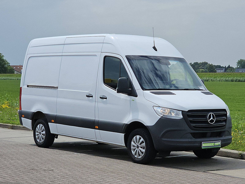 Mercedes-Benz Sprinter 317 L2H2 Mbux Airco - Fourgon utilitaire: photos 5 Mercedes-Benz Sprinter 317 L2H2 Mbux Airco - Fourgon utilitaire: photos 5