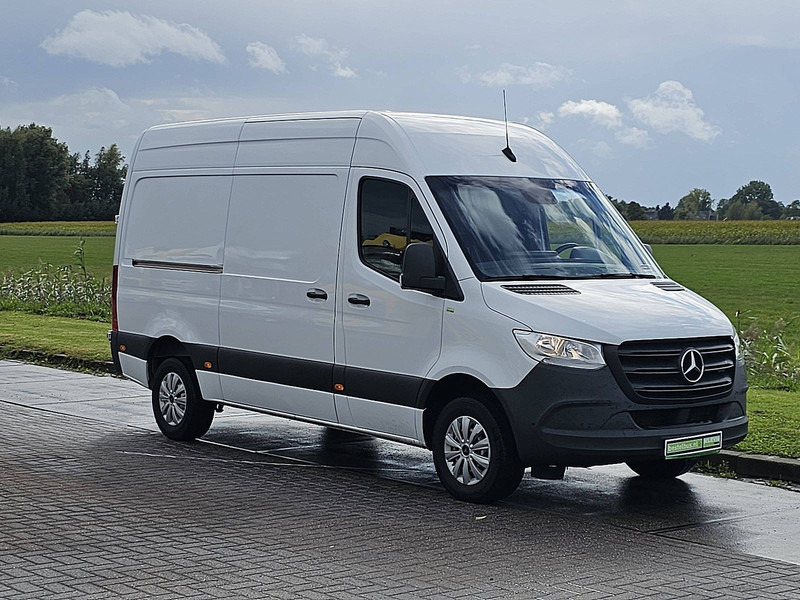 Mercedes-Benz Sprinter 317 L2H2 Mbux Trekhaak ! - Fourgon utilitaire: photos 5 Mercedes-Benz Sprinter 317 L2H2 Mbux Trekhaak ! - Fourgon utilitaire: photos 5