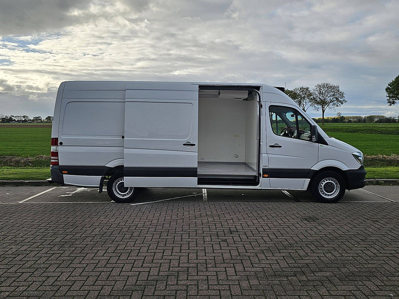 Utilitaire frigorifique Mercedes-Benz Sprinter 319 L3H2 V6 Koelwagen!: photos 12 Utilitaire frigorifique Mercedes-Benz Sprinter 319 L3H2 V6 Koelwagen!: photos 12