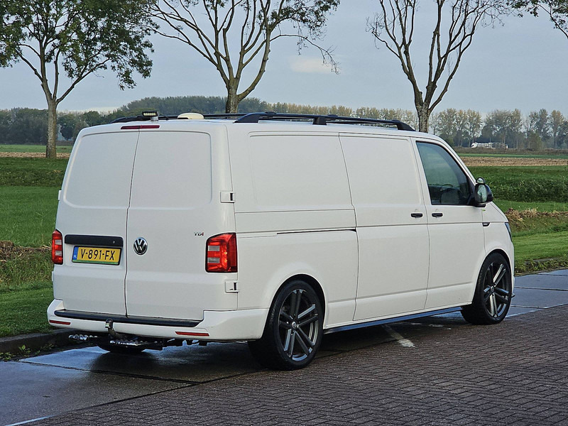 Volkswagen Transporter 2.0 TDI L2H1 150Pk EDITION ! - Fourgonnette: photos 3 Volkswagen Transporter 2.0 TDI L2H1 150Pk EDITION ! - Fourgonnette: photos 3