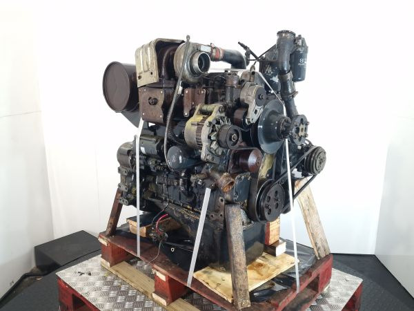 Komatsu/Cummins S4D102E-1/4BT3.9 Engine (Plant) - Moteur pour Engins de chantier: photos 5 Komatsu/Cummins S4D102E-1/4BT3.9 Engine (Plant) - Moteur pour Engins de chantier: photos 5