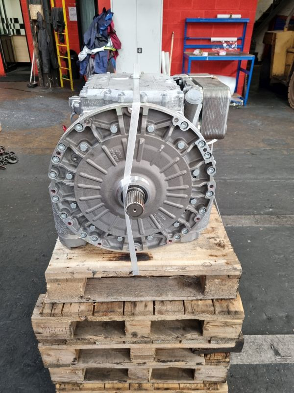 Voith 864.6 F3VTORO-8,5 Gearbox - Boîte de vitesse: photos 3 Voith 864.6 F3VTORO-8,5 Gearbox - Boîte de vitesse: photos 3