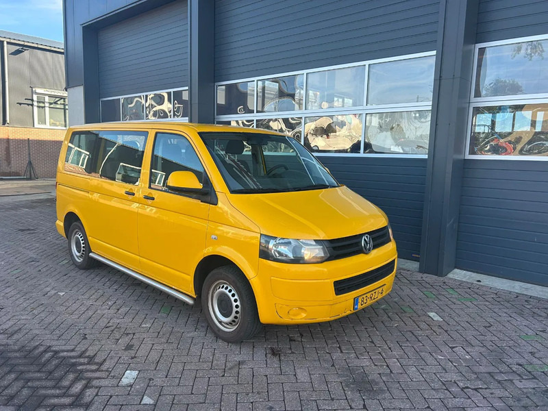 Volkswagen Transporter Kombi - Bus: photos 3 Volkswagen Transporter Kombi - Bus: photos 3