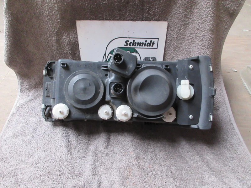 DAF 1442500 // 1442501 // KOPLAMP DAF LF 45 LINKS & RECHTS EURO 5 - Feu avant pour Camion: photos 4 DAF 1442500 // 1442501 // KOPLAMP DAF LF 45 LINKS & RECHTS EURO 5 - Feu avant pour Camion: photos 4