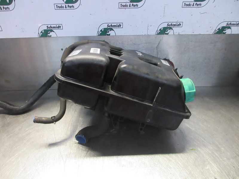 Vase d'expansion pour Camion DAF 1960437 WATERTANK DAF CF XF 450 EURO 6 MODEL 2020: photos 9 Vase d'expansion pour Camion DAF 1960437 WATERTANK DAF CF XF 450 EURO 6 MODEL 2020: photos 9