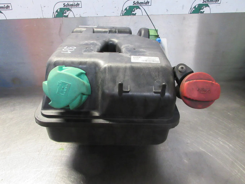 Vase d'expansion pour Camion DAF 1960437 WATERTANK DAF CF XF 450 EURO 6 MODEL 2020: photos 12 Vase d'expansion pour Camion DAF 1960437 WATERTANK DAF CF XF 450 EURO 6 MODEL 2020: photos 12