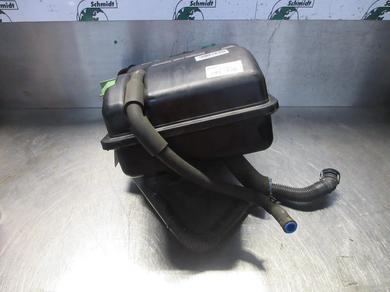 Vase d'expansion pour Camion DAF 1960437 WATERTANK DAF CF XF 450 EURO 6 MODEL 2020: photos 6 Vase d'expansion pour Camion DAF 1960437 WATERTANK DAF CF XF 450 EURO 6 MODEL 2020: photos 6