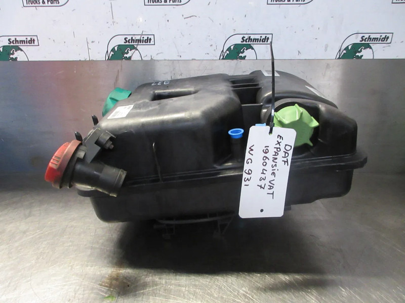 Vase d'expansion pour Camion DAF 1960437 WATERTANK DAF CF XF 450 EURO 6 MODEL 2020: photos 11 Vase d'expansion pour Camion DAF 1960437 WATERTANK DAF CF XF 450 EURO 6 MODEL 2020: photos 11