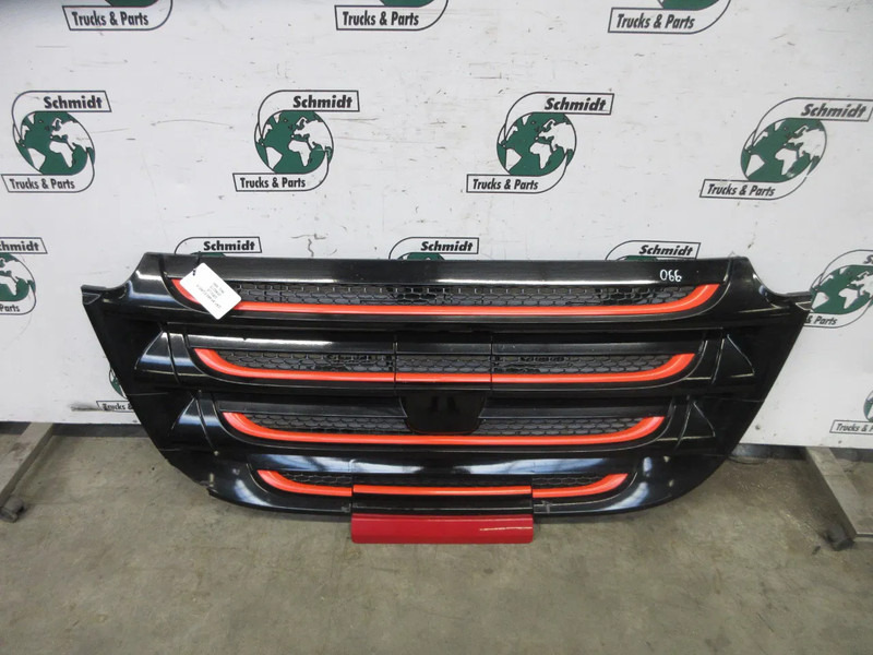 DAF 2048272 GRILL DAF XF 480 EURO 6 MODEL 2020 - Calandre pour Camion: photos 5 DAF 2048272 GRILL DAF XF 480 EURO 6 MODEL 2020 - Calandre pour Camion: photos 5