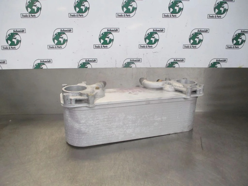 MAN 51.09500-7168 / 7196 // OLIE KOELER D 2676LF46 // 26 TGX TGS - Moteur et pièces pour Camion: photos 3 MAN 51.09500-7168 / 7196 // OLIE KOELER D 2676LF46 // 26 TGX TGS - Moteur et pièces pour Camion: photos 3